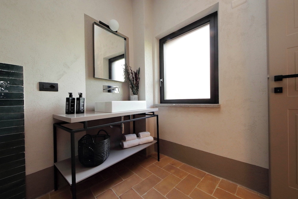 Suite, Garden View