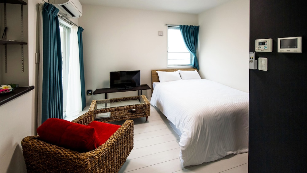 Condo, 1 Double Bed, Non Smoking, Refrigerator & Microwave photo 1
