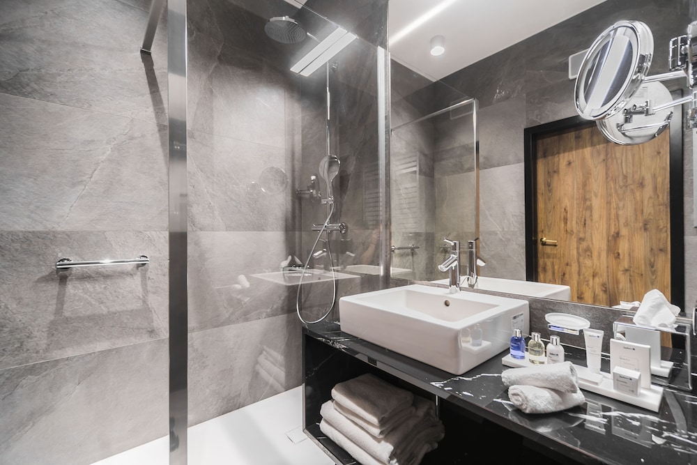 Junior Suite - Photo 8