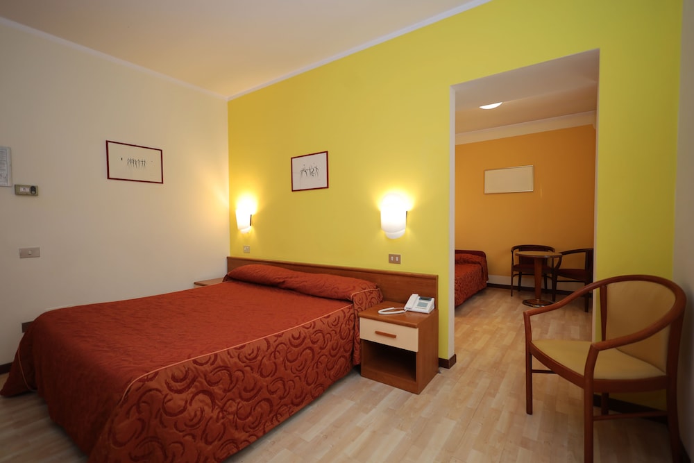 Triple Room, Garden View - Photo 5