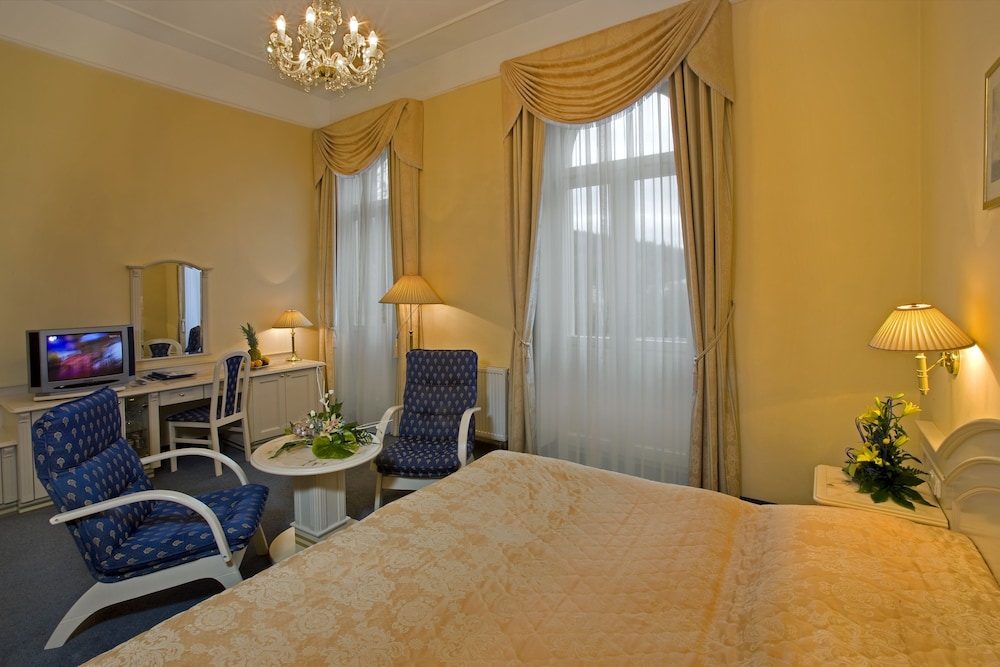 Superior Double or Twin Room with Wellness and Fitness Access - Photo 1