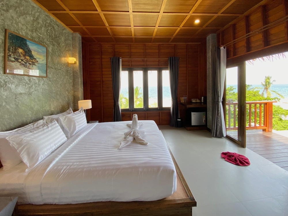 Villa with Private Pool (Free pick up and dop off at Mae Haad Pier) - Photo 13