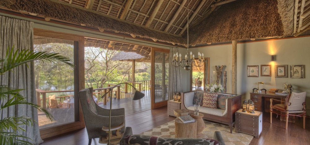 Luxury Family Suite photo 2