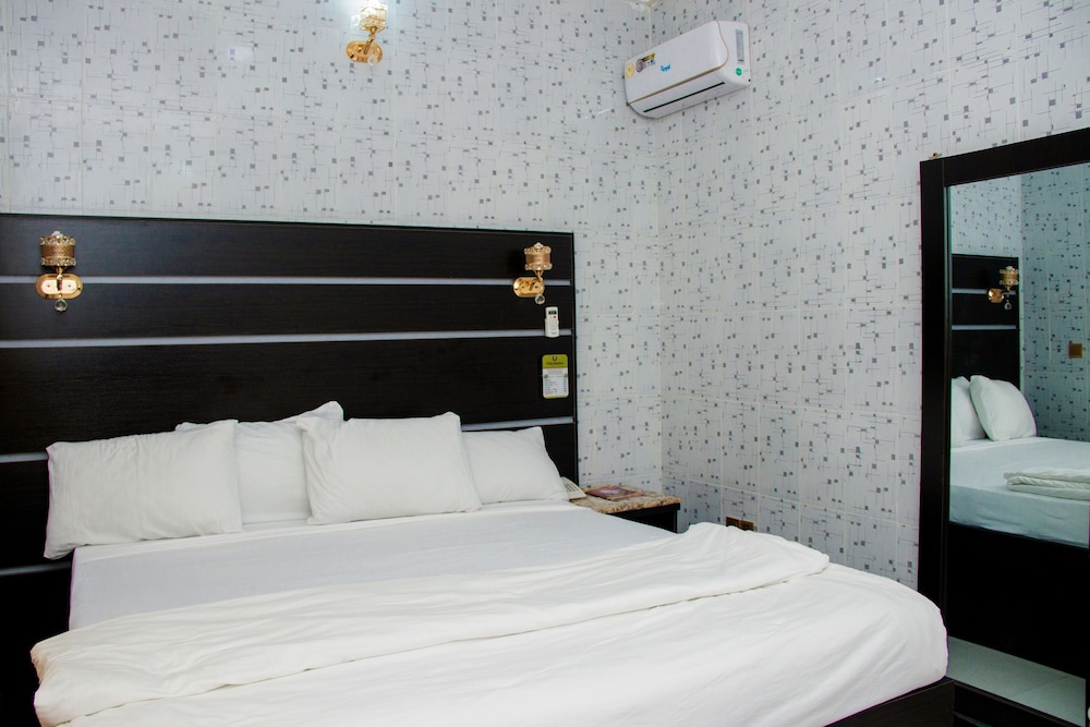Executive Room photo 2