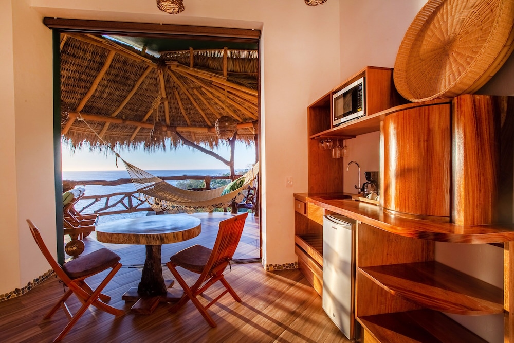 New Tower-eagle Love Nest Ocean View