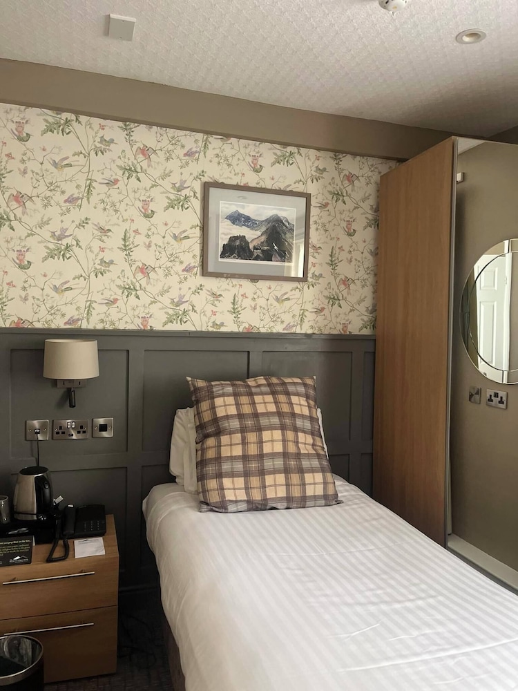 Small Single room photo 2