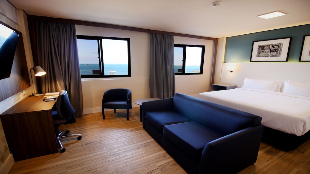 Standard Room, 1 King Bed, Sea View - Photo 1