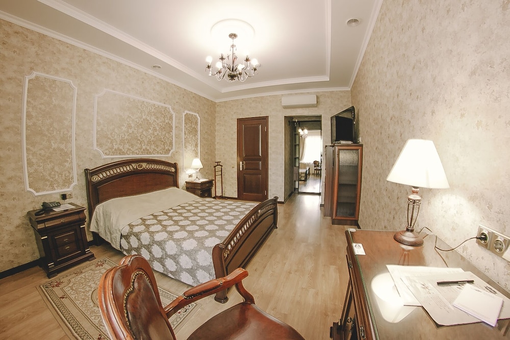 Modern Extra Room photo 2