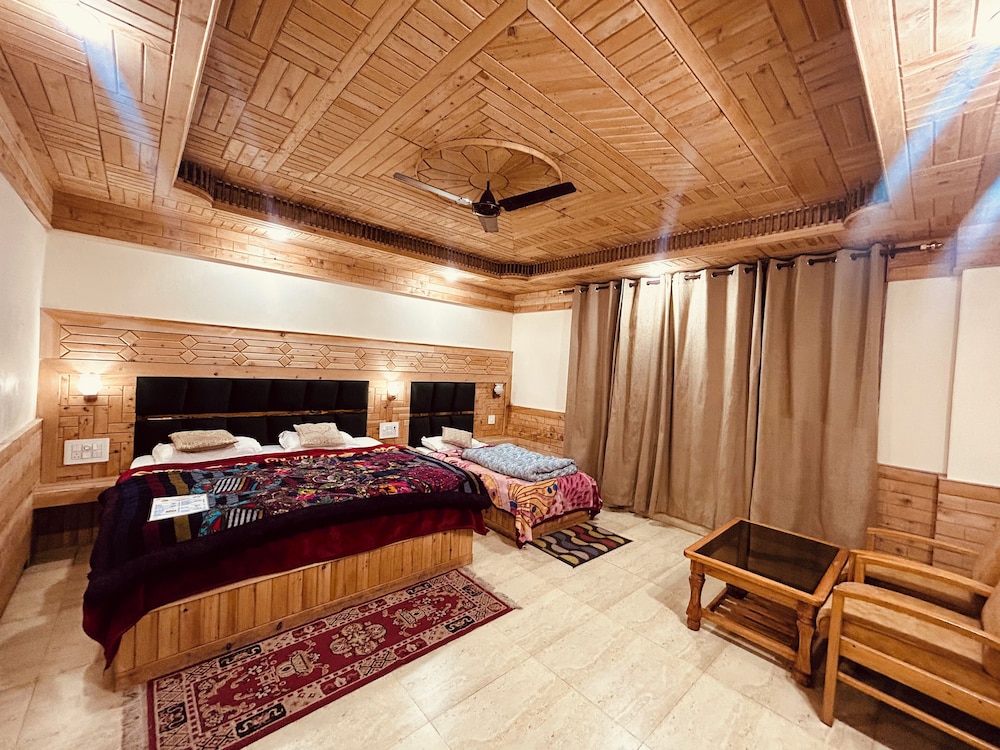 Exclusive Studio Suite photo 2