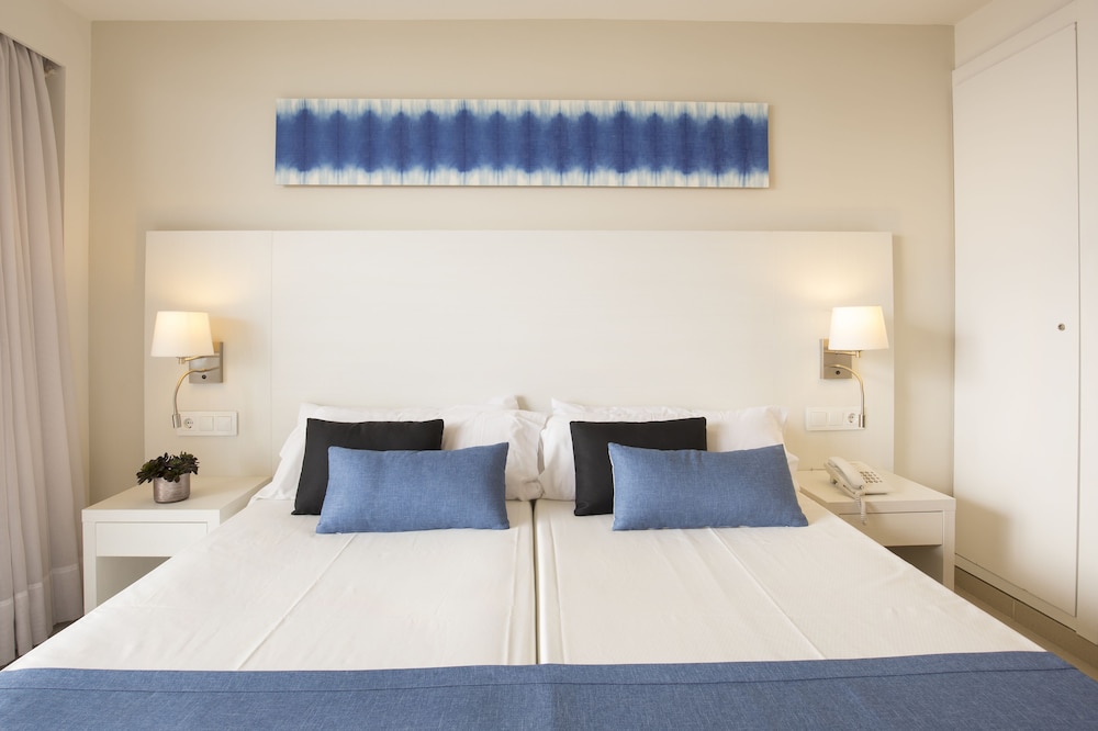 Double or Twin Room, Balcony (2 Adults) - Photo 4