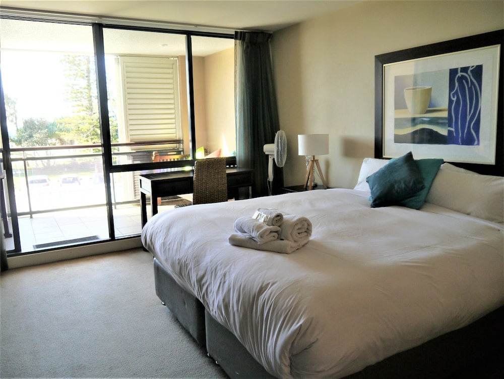 Room, 1 Bedroom, Ocean View photo 2