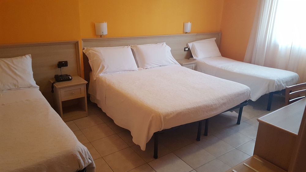 Triple Room photo 3