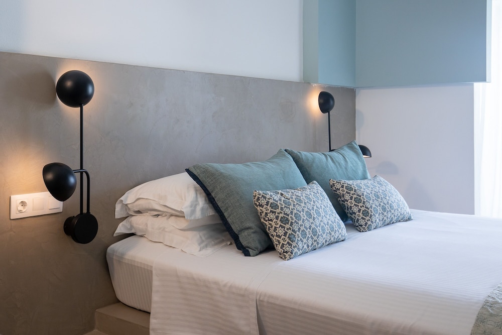 Junior Suite with Private Pool photo 3
