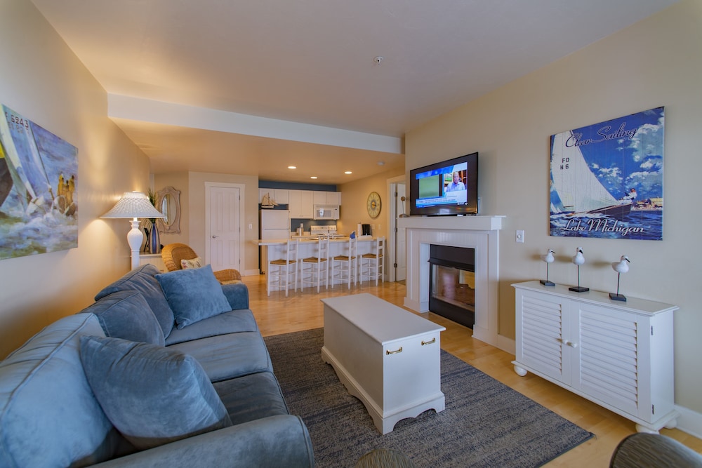 Premium Condo photo 1