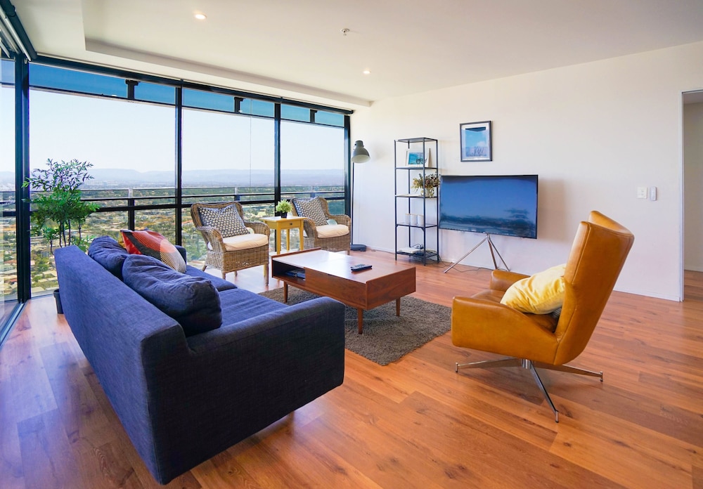 Panoramic Apartment, 1.5 Bedroom, Kitchen, Sky River View photo 1