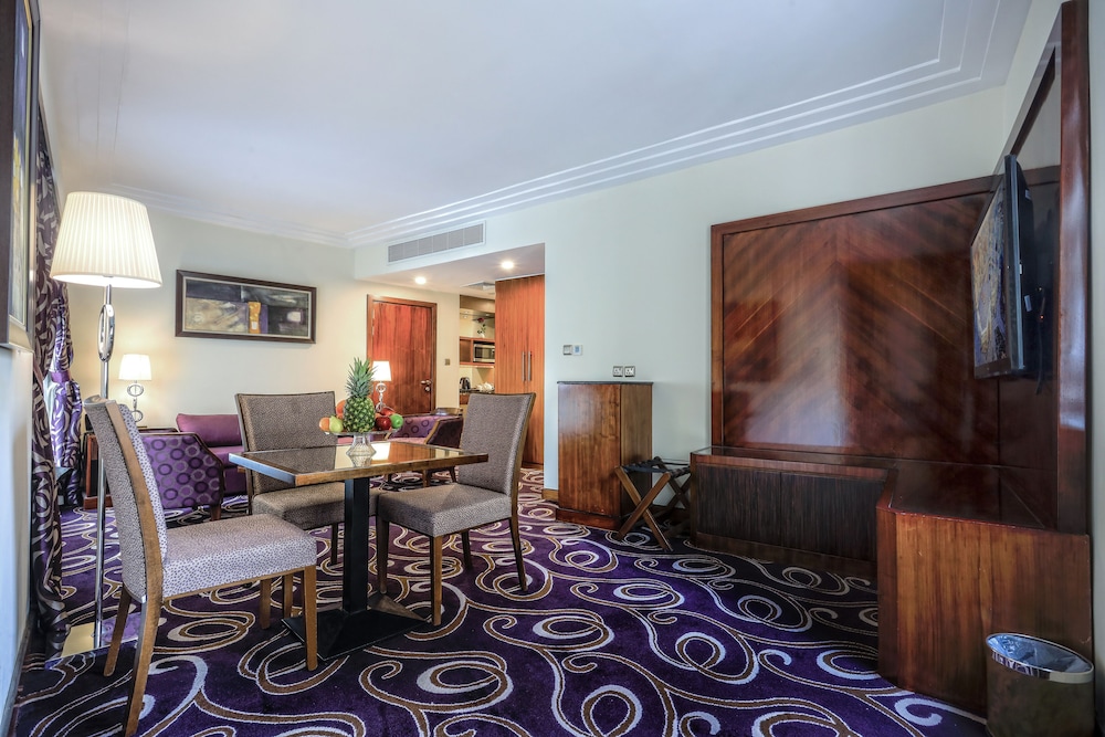Executive Suite Haram View - Photo 4