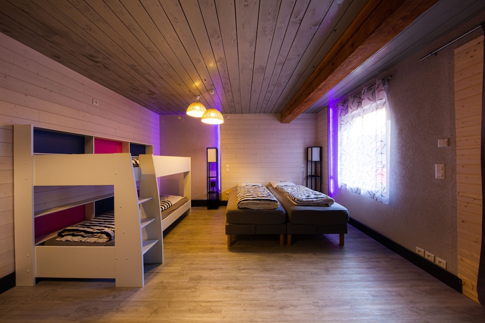 Romantic House, Private Bathroom (Le Noyer ) photo 1