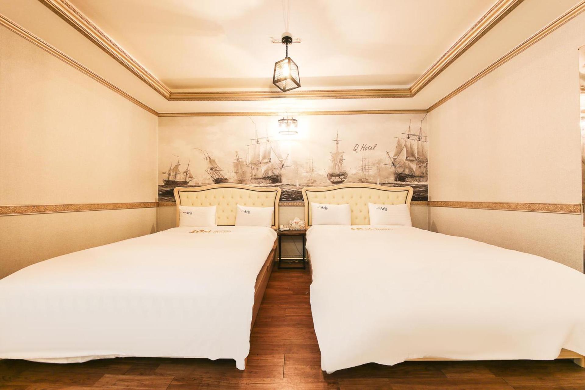 Twin Room - Photo 2