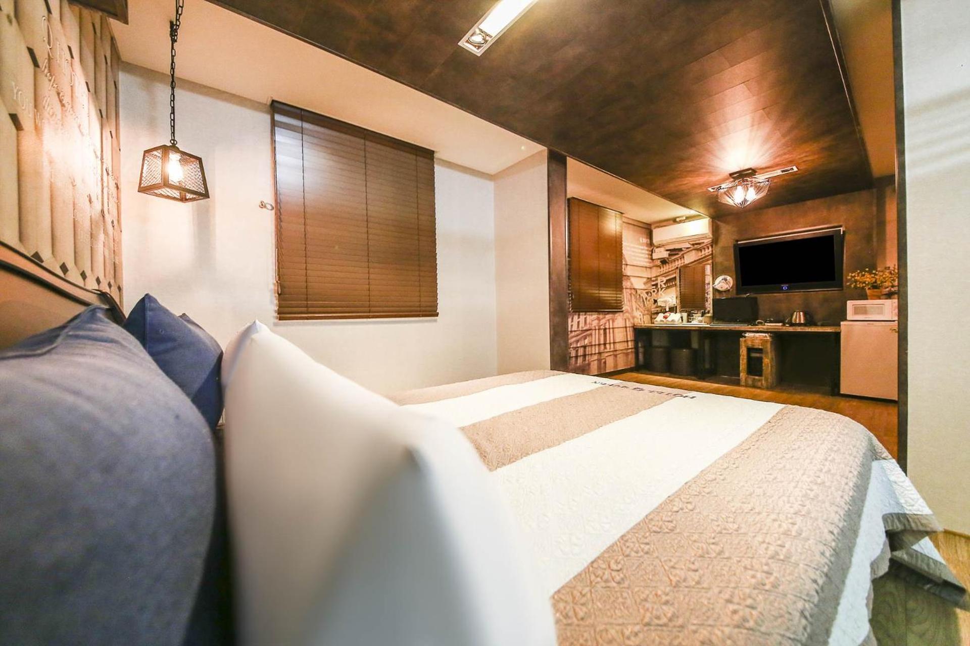 Double Room - Photo 3