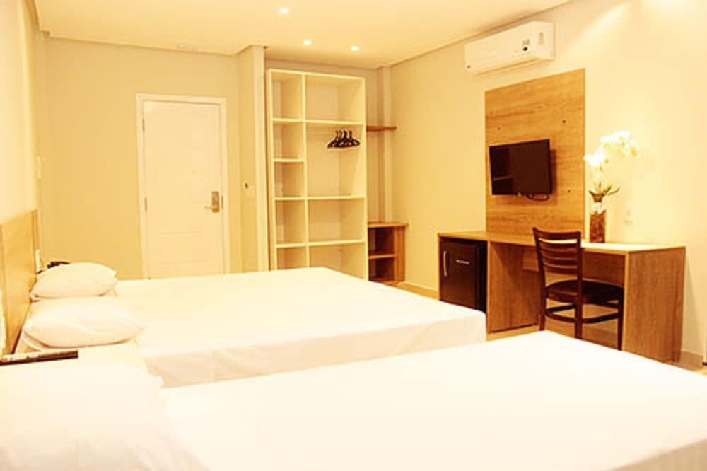 Standard Triple Room, Non Smoking photo 1