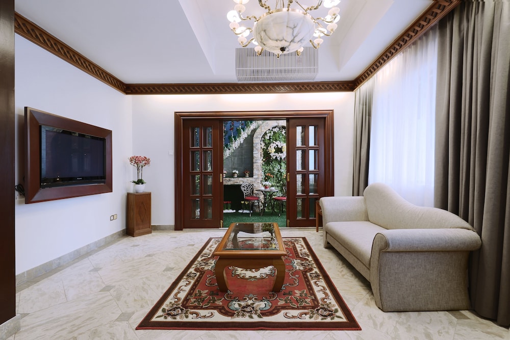 Jesselton Suite photo 3