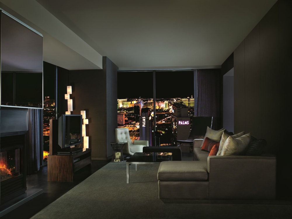 Palms Place - One Bedroom Suite - Photo 4