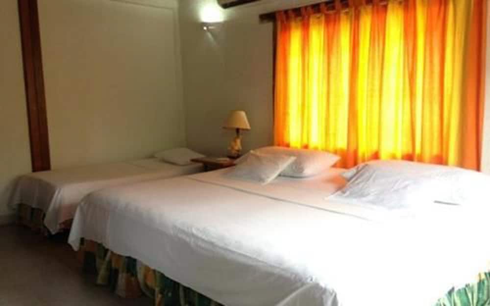 Quadruple Room, Multiple Beds