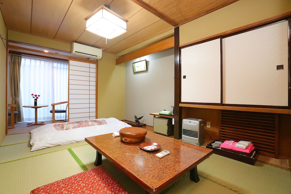 Japanese Style Room for 2 Guests, Smoking - Photo 1
