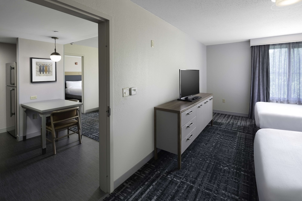 Suite, Accessible, Bathtub photo 3
