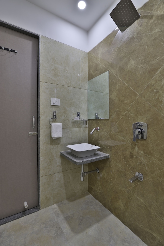 Premium Room - Photo 3
