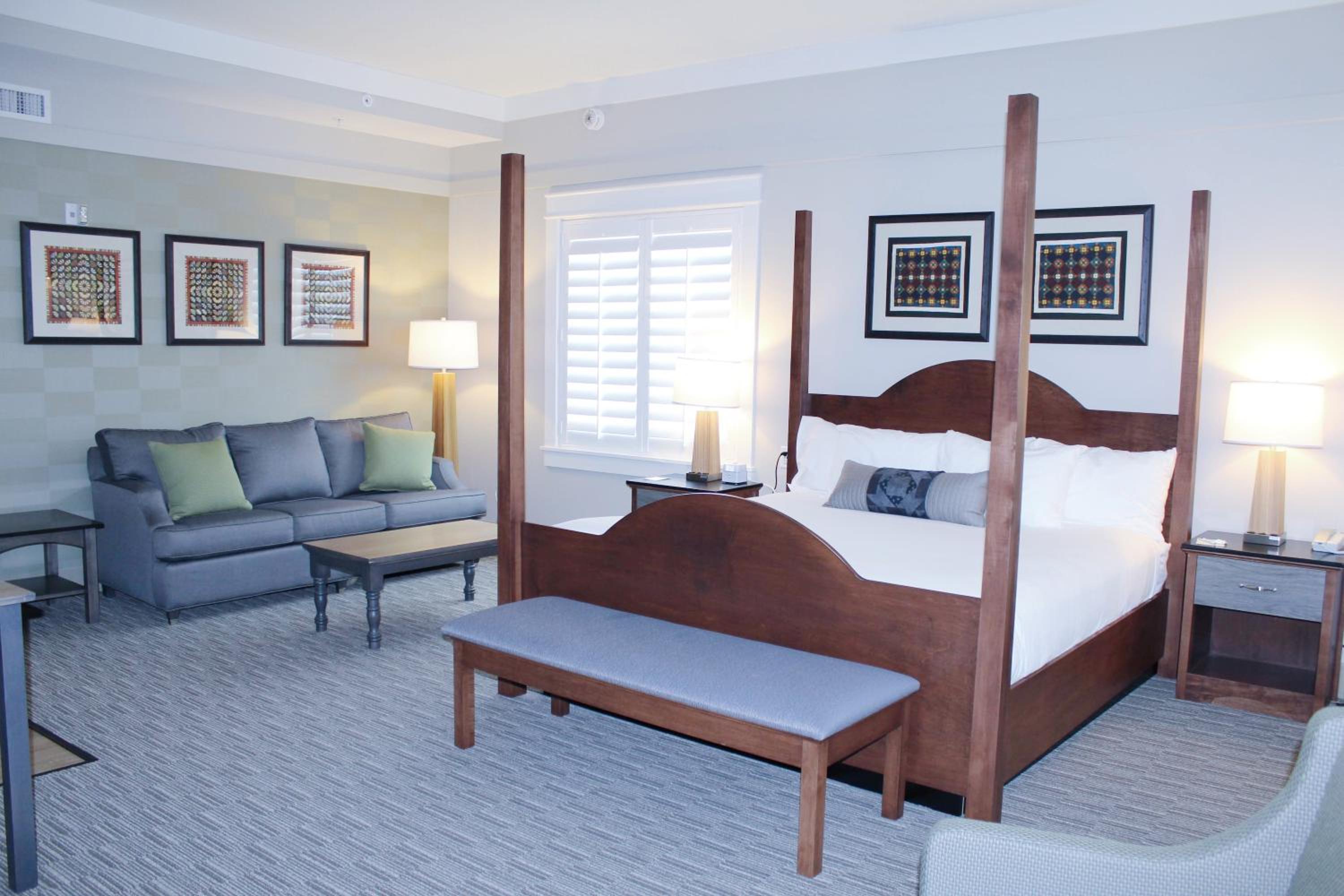 Deluxe Suite photo 3