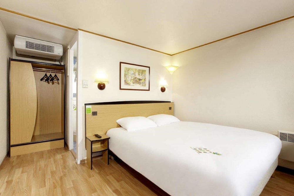 Standard Room, 1 Double Bed (1 Junior Bed up to 10 years)