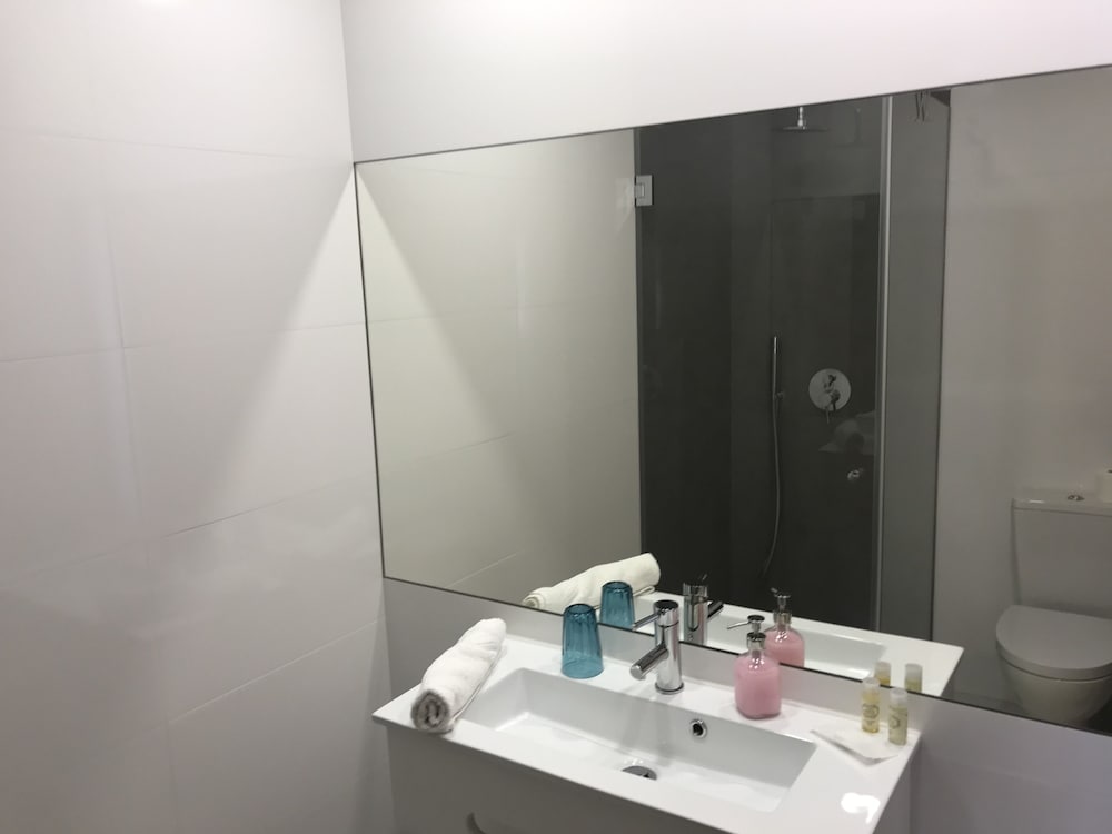 Twin Room - Photo 4