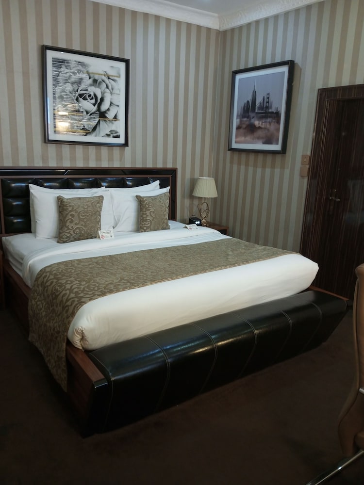 Superior Room - Photo 17