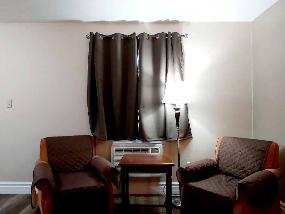 Standard Room, 2 Double Beds, Kitchenette photo 2