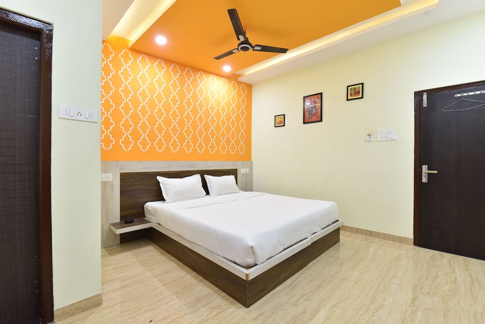 Deluxe Room - Photo 4