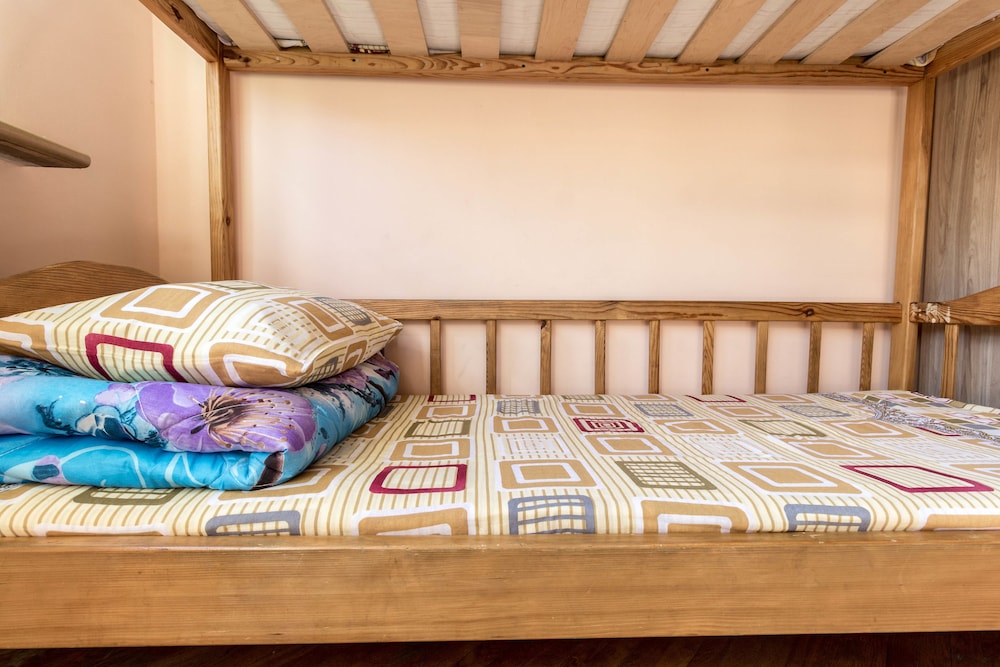 Shared Dormitory, Mixed Dorm (Bed In 10-Bed Dormitory)