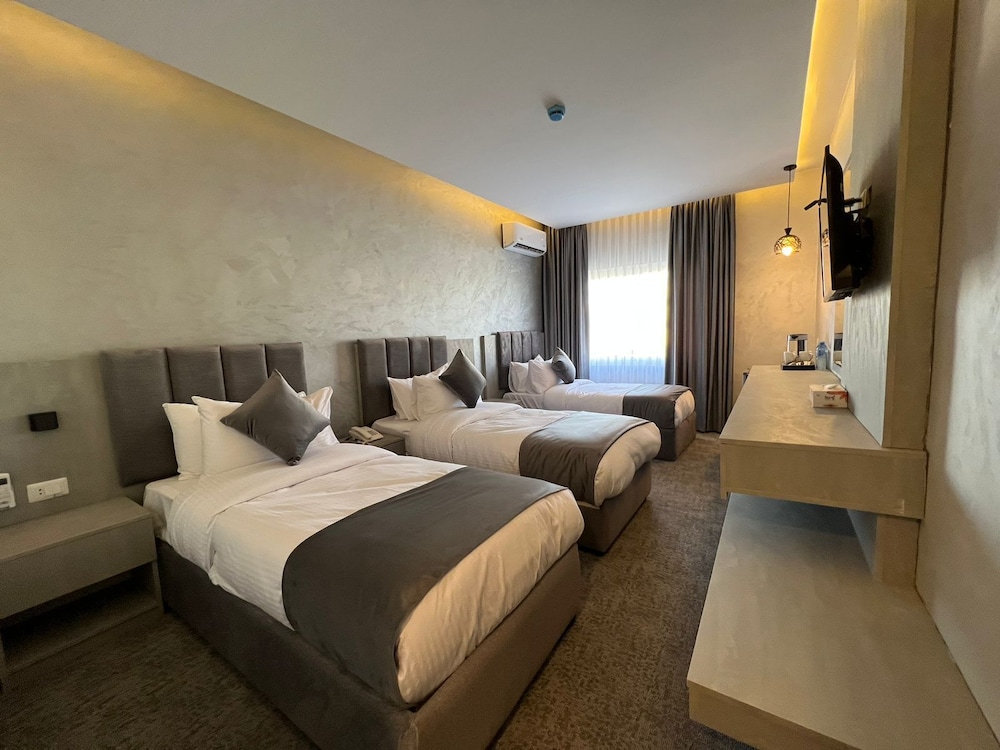 Superior Triple Room photo 1