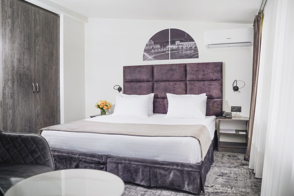 Standard Double or Twin Room, Balcony