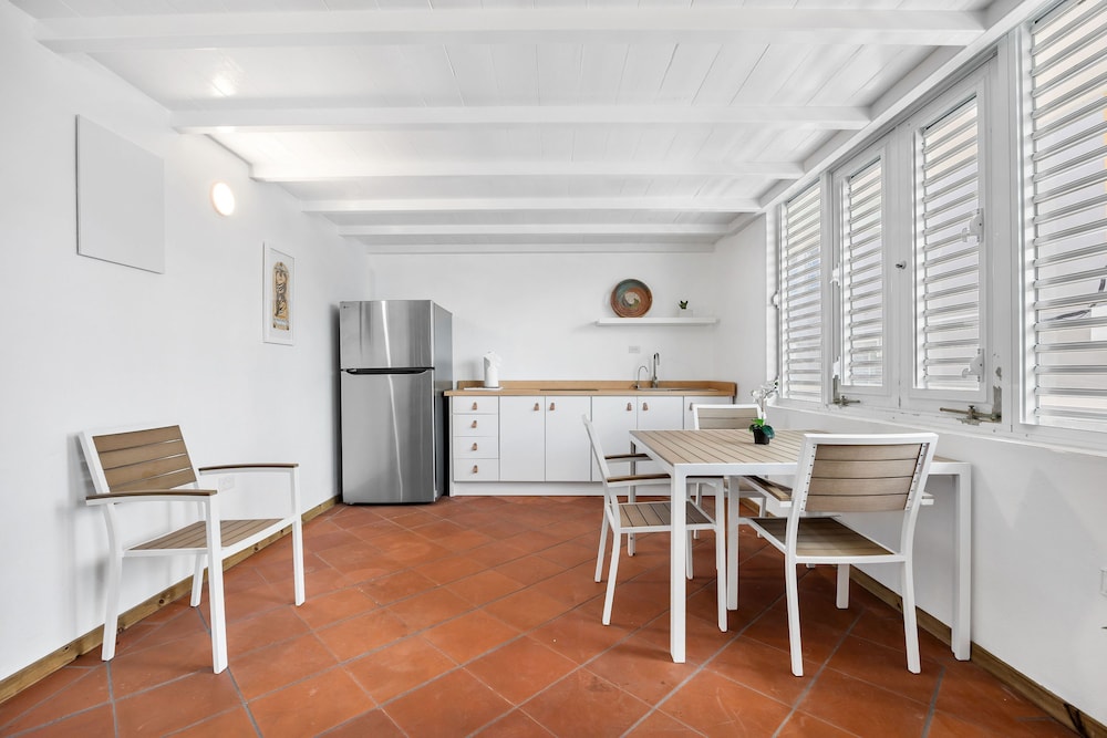 Villa photo 2