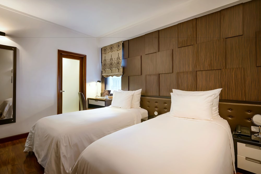 Two-Bedroom Suite photo 3