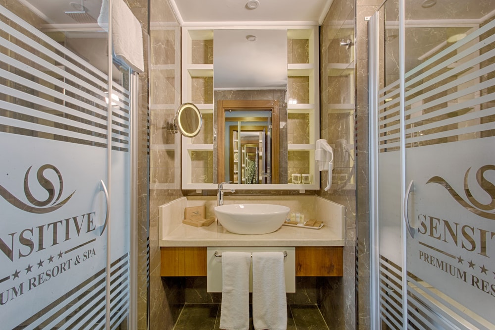 Standard Triple Room, Mountain View photo 2