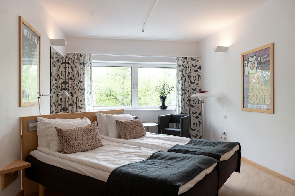 Standard Double Room - Photo 7
