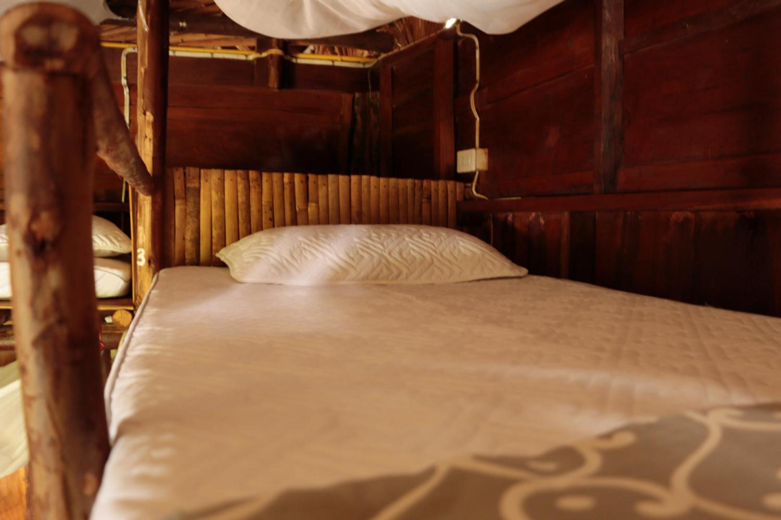 Bed in 4-Bed Mixed Dormitory Room photo 3