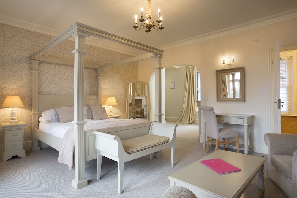 Luxury Room, 1 King Bed, River View