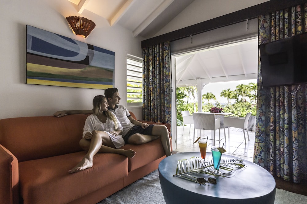 Bungalow Junior Suite partial sea view photo 3