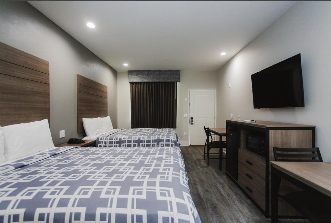 Deluxe Queen Room photo 2