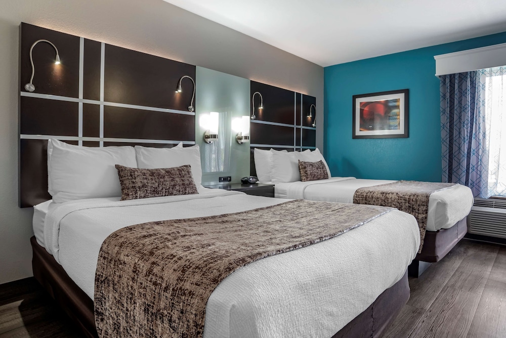 Suite, Multiple Beds, Non Smoking (Shower Only) - Photo 3