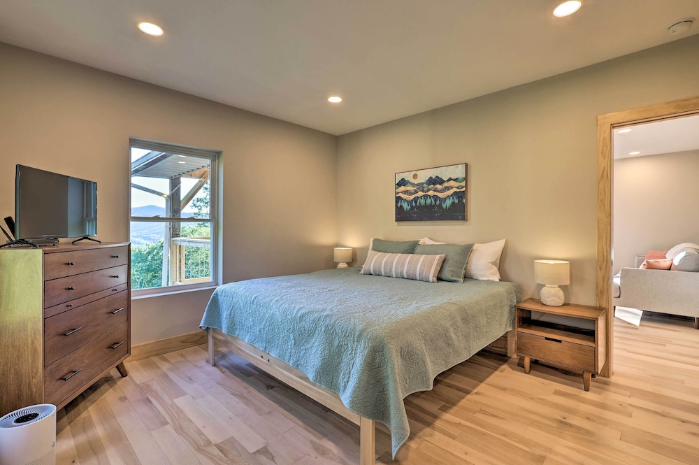 House (3 Bedrooms) photo 1