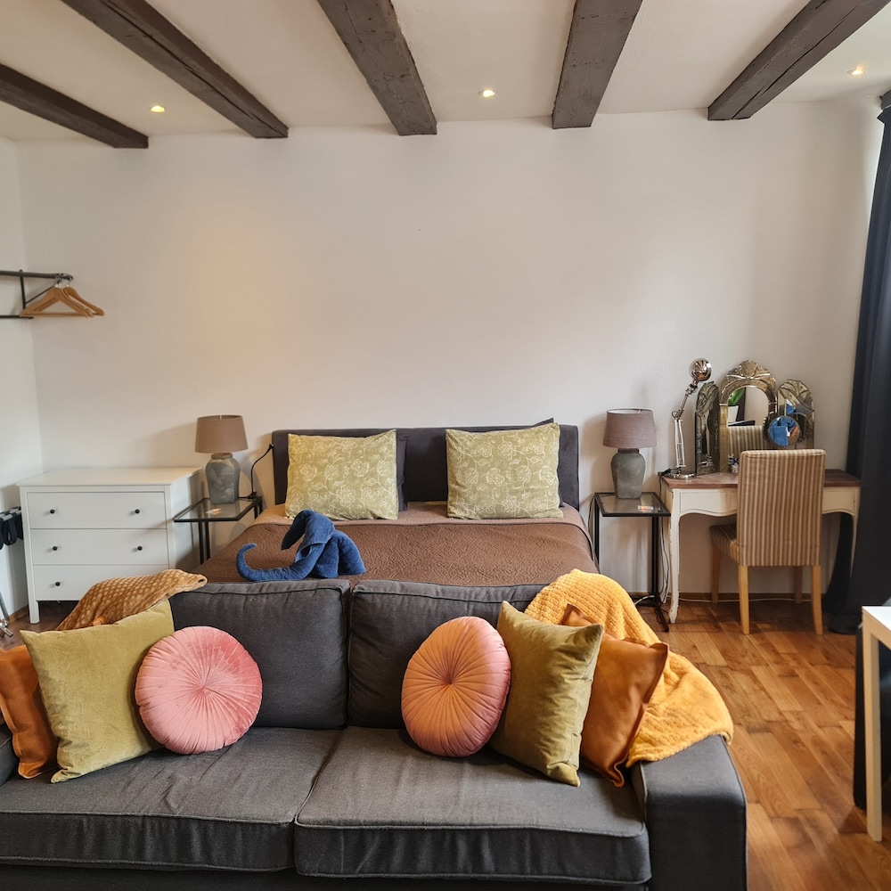Deluxe Double Room (3rd floor- stair access only) photo 2